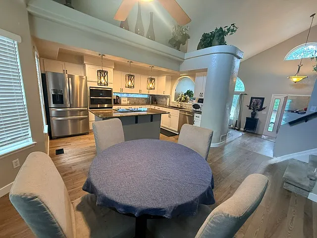9454 Morning Glory Ln — Photo 11