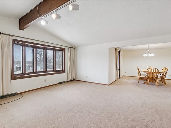 2nd image of 2135 Country Club Dr