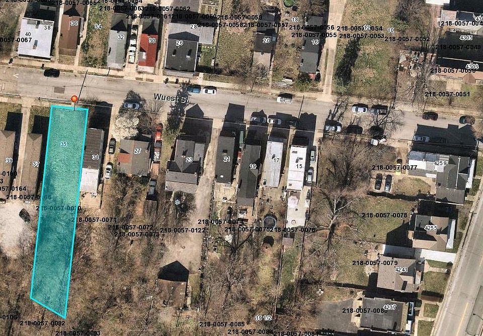 2nd image of 35 Wuest St