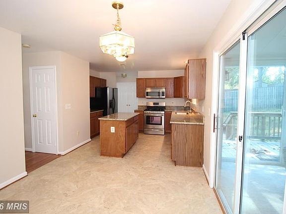 3rd image of 4913 Frishman Ct