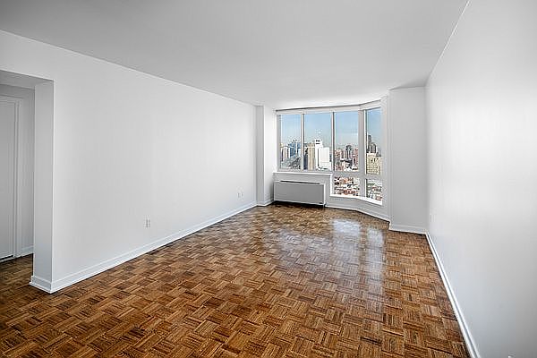 1st image of 420 W 42nd St APT 32D