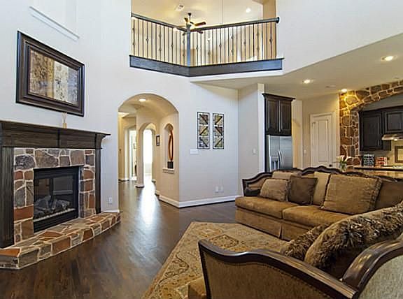 3rd image of 7330 Comal Dr