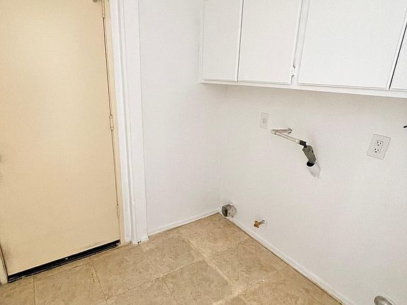 3rd image of 1037 N 2nd Ave