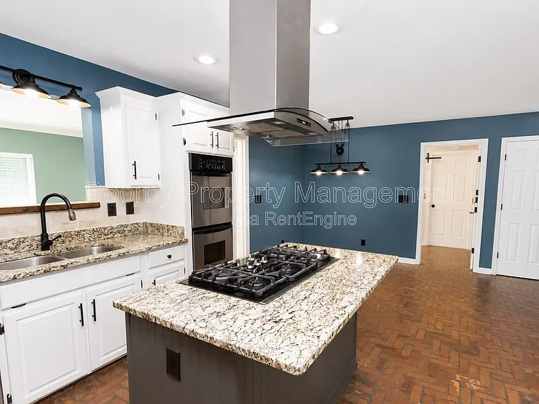 6114 Sasha Ln — Photo 4