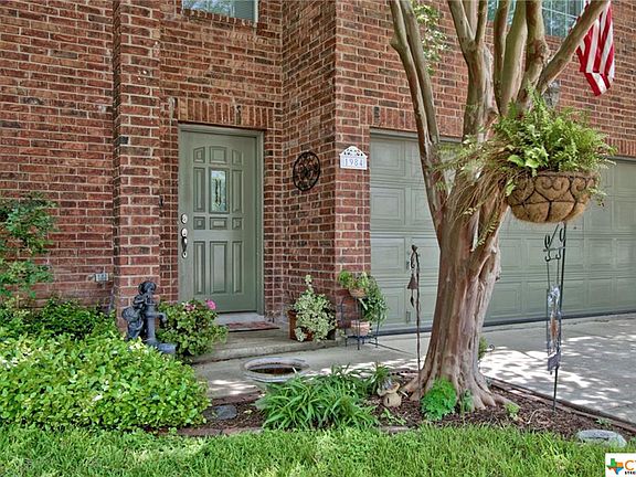 3rd image of 1984 Sandpiper Dr