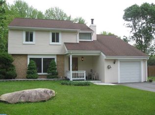 4 Ross Ct, Wilmington, DE 19810