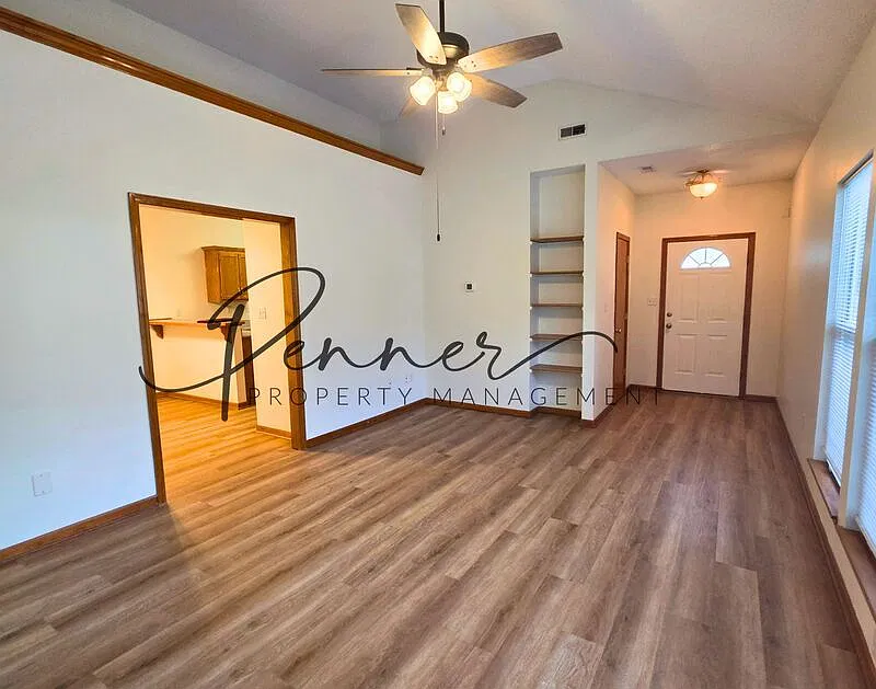 1272 Granada Dr
