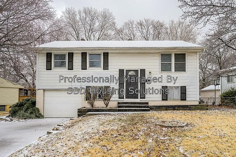 1st image of 9515 Wallace Ave