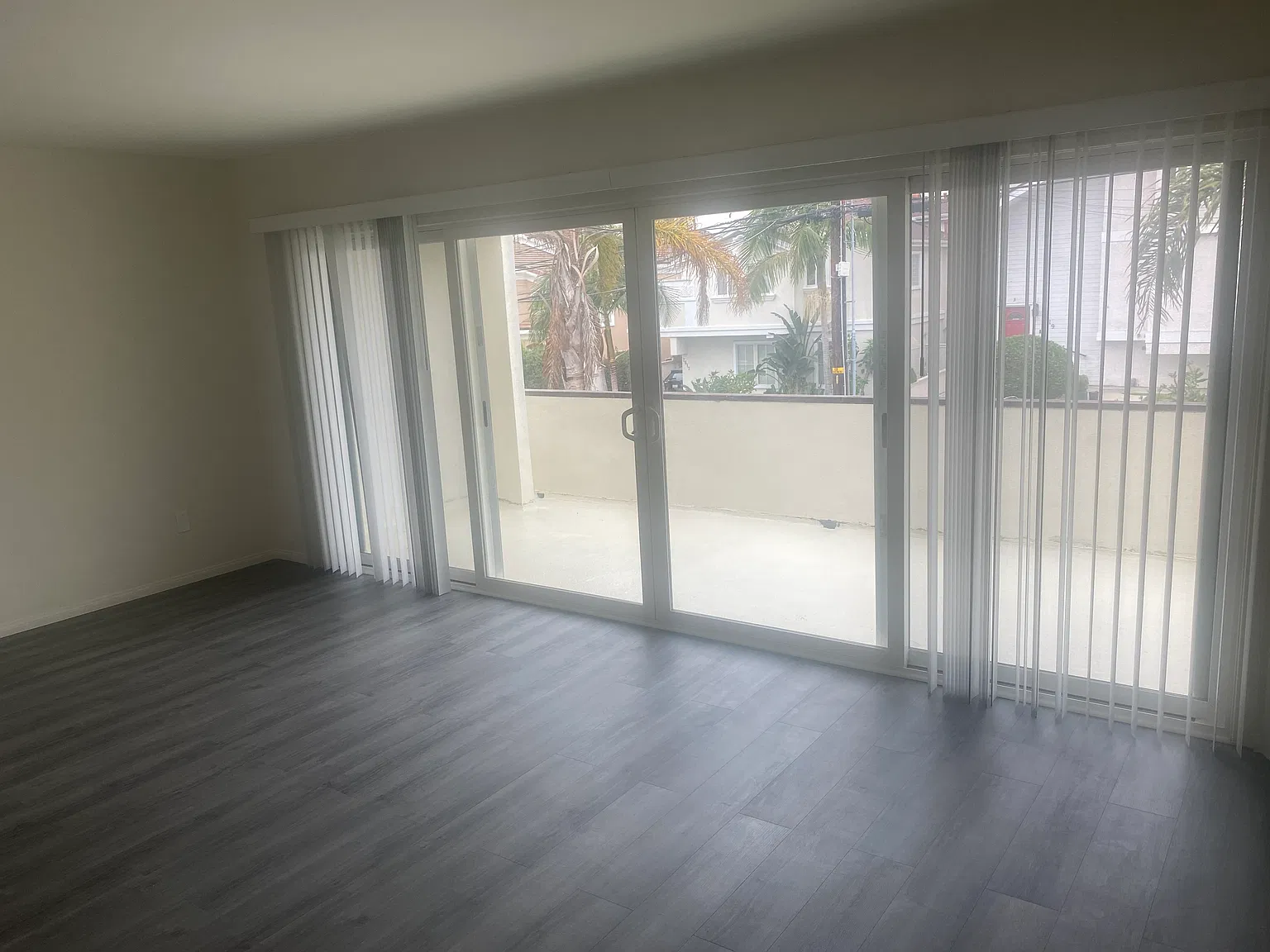 2 bed, 1100 sqft, $3,250 — Photo 2