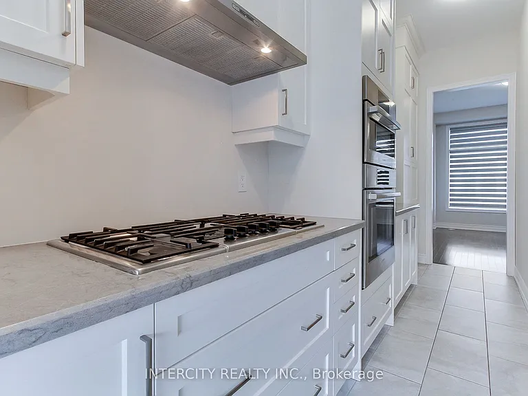 7 Adaskin Ave — Photo 17