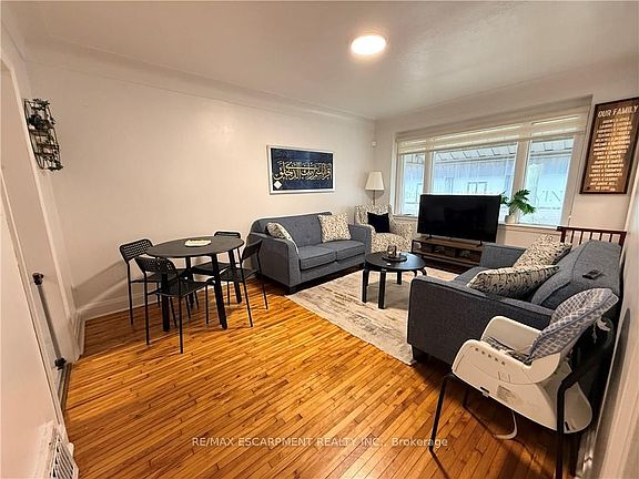 5th image of 501 Upper Wellington St