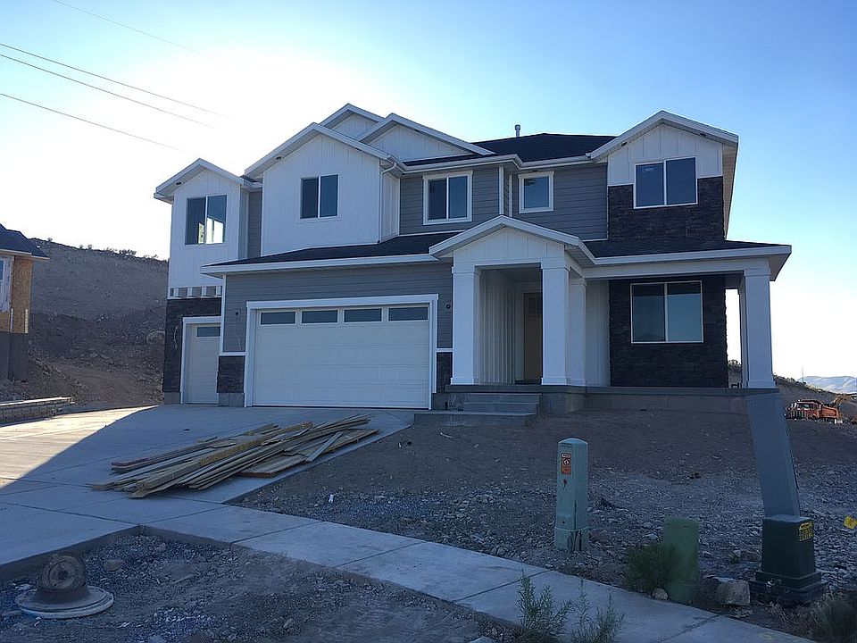 1st image of 668 W Leroy Cir