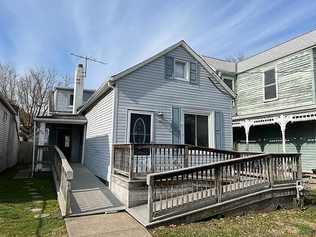 1st image of 824 Thornton St