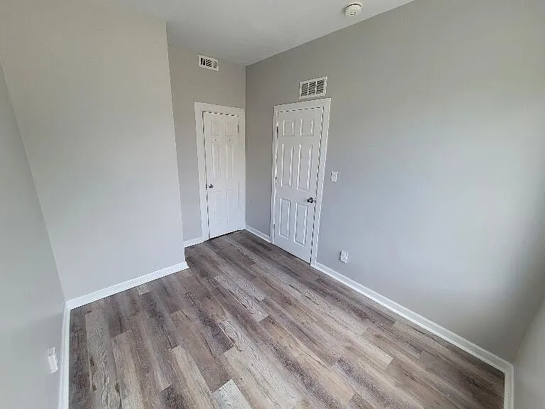 312 Perrin St — Photo 4