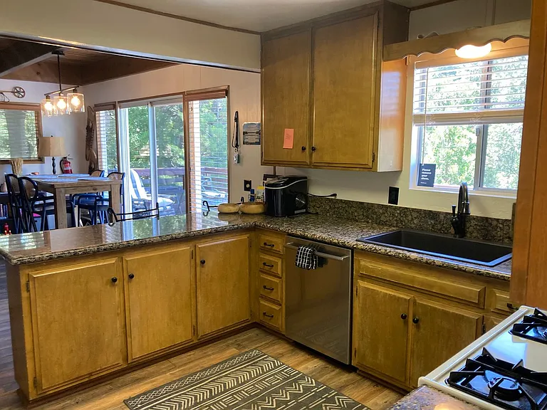 676 Grass Valley Rd — Photo 21