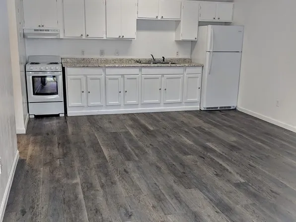 901 Russ Lake Dr, Panama City, FL