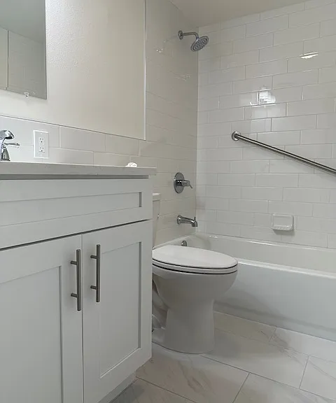 4328 Edgewater Dr #D106 — Photo 2