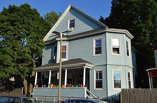 2nd image of 14 Sunnyside St