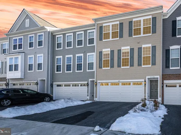 9191 Wyche Knoll Ln, Manassas, VA 20110