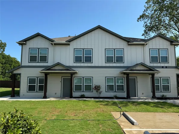 1513 N Commerce St, Gainesville, TX 76240