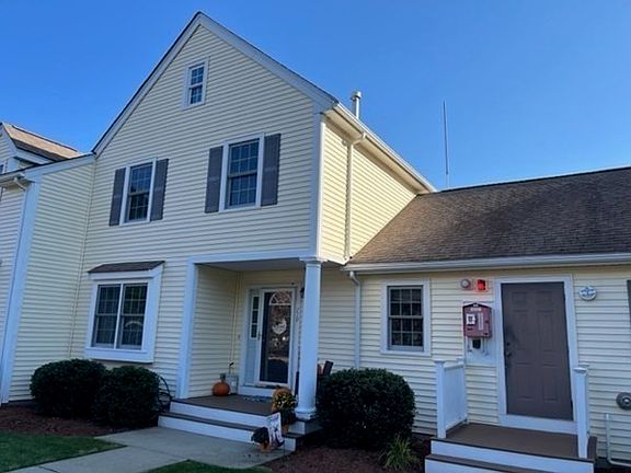 3rd image of 719 Thayer St