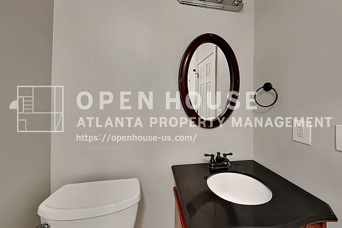 1240 Cedar Brook Dr NE — Photo 15