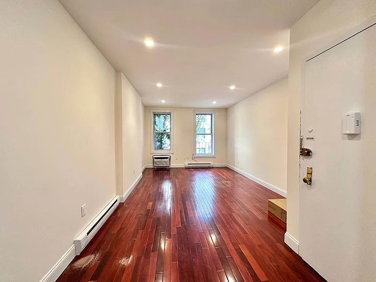 421 W 56th St #4X — Photo 1