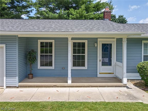 2nd image of 143 E Garwood Dr