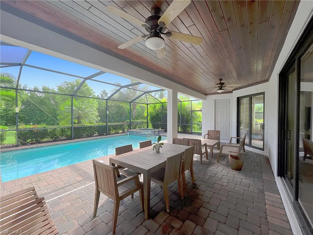 2 bed, 2.0 bath, 2061 sqft, $7,800 — Photo 3