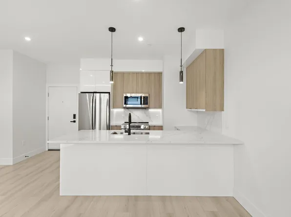 4525 Bergenwood Avenue image 58 of 74