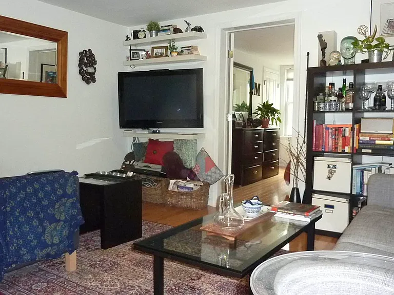 227 N 7th St #3 — Photo 6