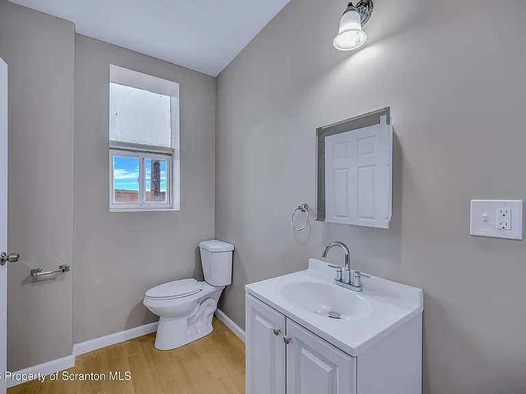 380 Scott St #1 — Photo 3