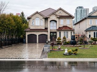 99 Fairview Rd W, Mississauga, ON