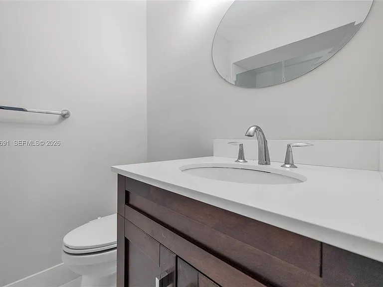 3056 Shipping Ave #2 — Photo 14