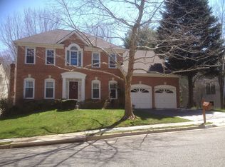 7479 Thorncliff Ln, Springfield, VA 22153