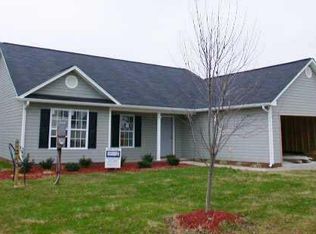 29 Pinecrest Vlg, Winston Salem, NC 27127