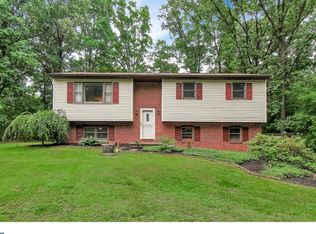 162 S Garfield Rd, Bernville, PA 19506
