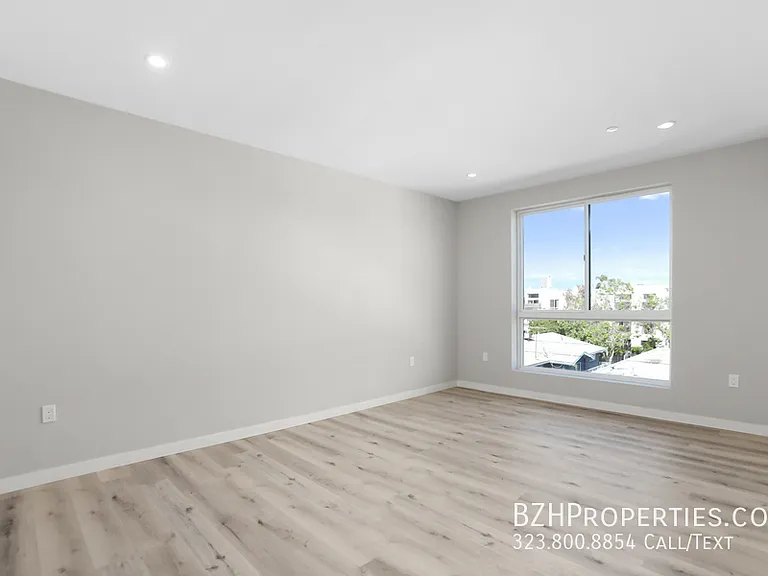 Bedford Twenty - Luxury Condos — Photo 6
