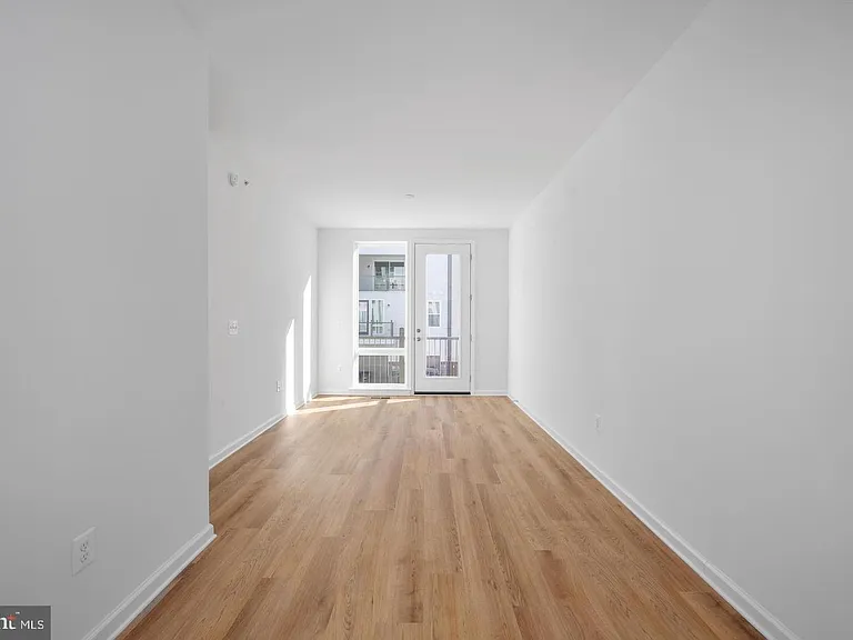 2536 Neabsco Common Pl — Photo 16