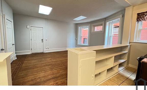 5th image of 4212 Parkside Ave #3