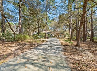 10 Moultrie Ct, Beaufort, SC 29907