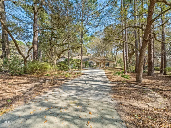10 Moultrie Ct, Beaufort, SC 29907