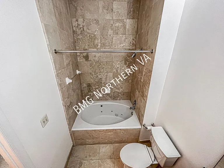 309 Holland Ln #105 — Photo 24