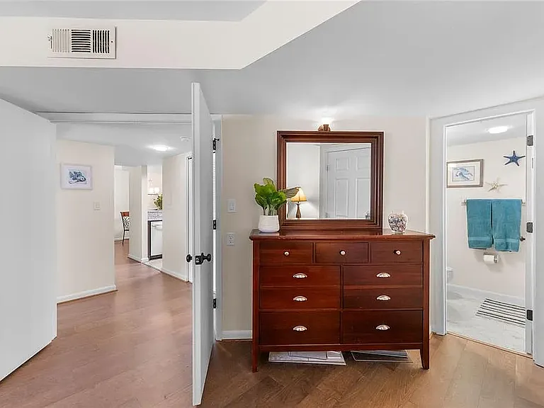 19505 Quesada Ave — Photo 17