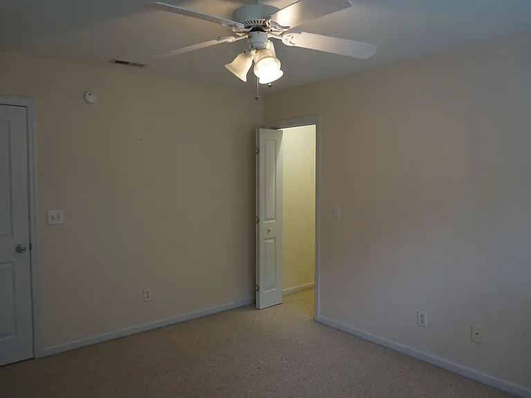 125 Creeks Edge Dr — Photo 37