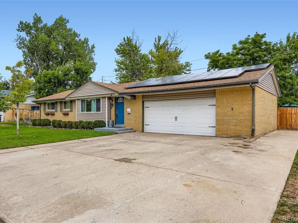 1805 E Panama Drive, Centennial, CO 80121