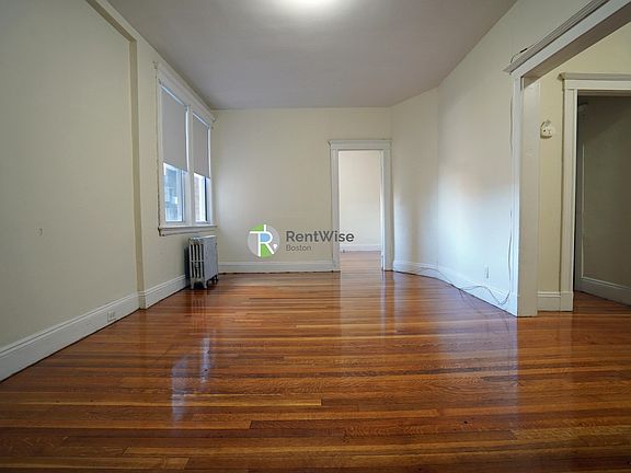 4th image of 1634 Commonwealth Ave APT 9