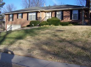 3449 SE Montavesta Rd, Lexington, KY 40502