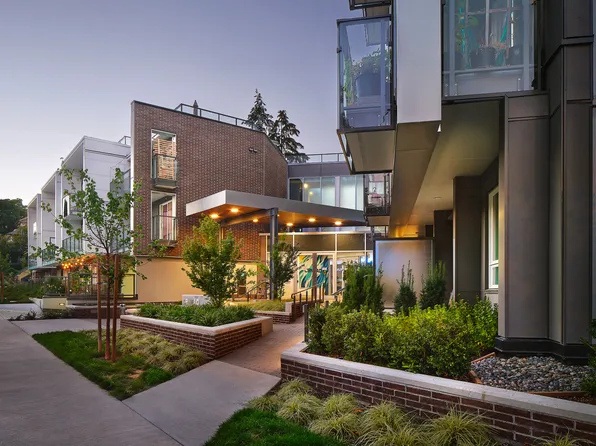 1771 E 18th Ave #605, Vancouver, BC V5N 2H2
