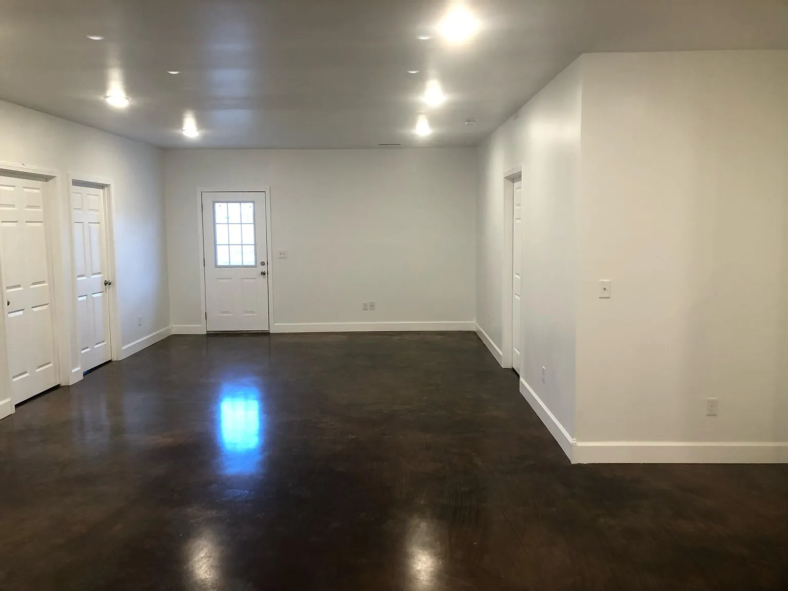 3 bed, $1,850 — Photo 4